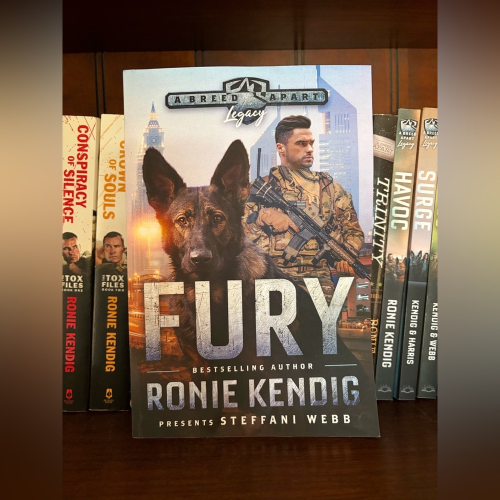 Fury; Ronie Kendig. Large print.